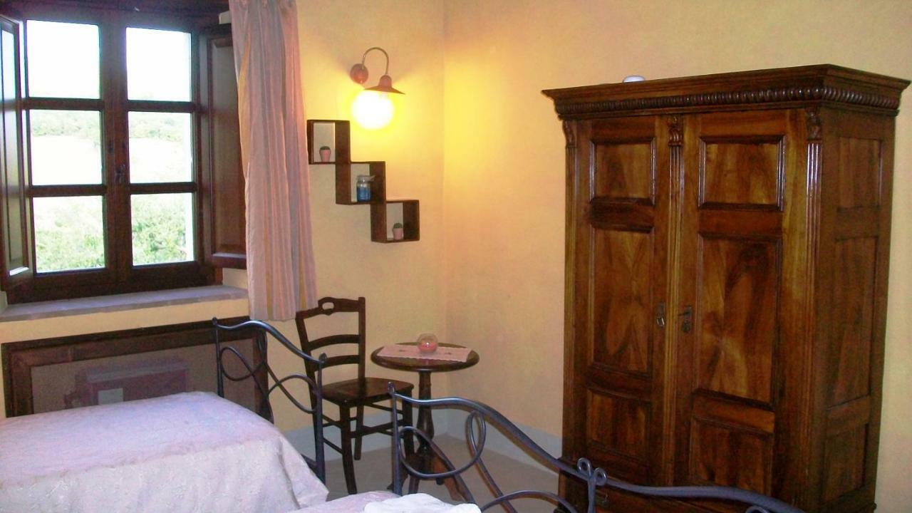Podere Le Mulina Кастільйоне-д'Орчія Екстер'єр фото
